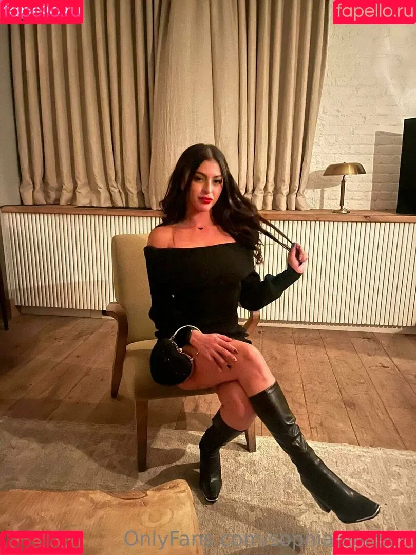 Sophia Leone Onlyfans Photo Gallery 