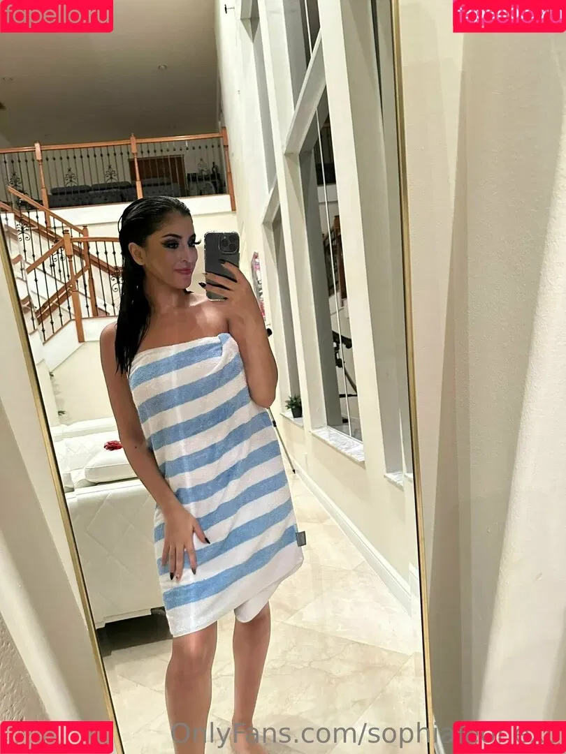 Sophia Leone Onlyfans Photo Gallery 