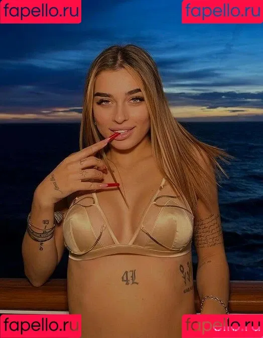 Sofia Crisafulli Onlyfans Photo Gallery 
