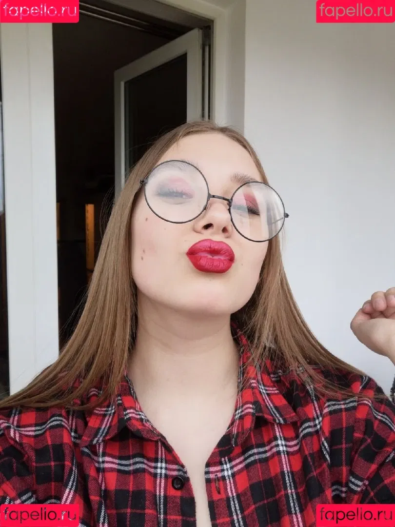 Lucy Laistner Onlyfans Photo Gallery 