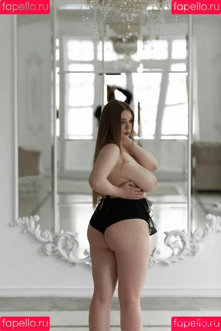 Lucy Laistner Onlyfans Photo Gallery 