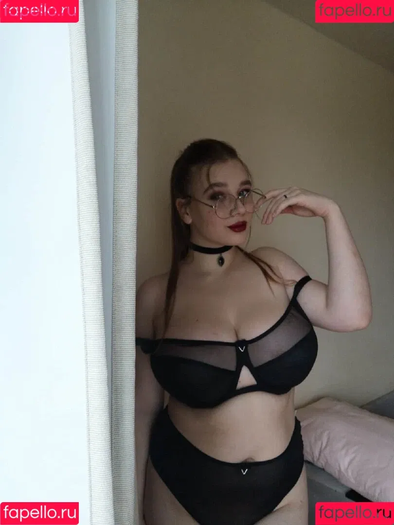Lucy Laistner Onlyfans Photo Gallery 