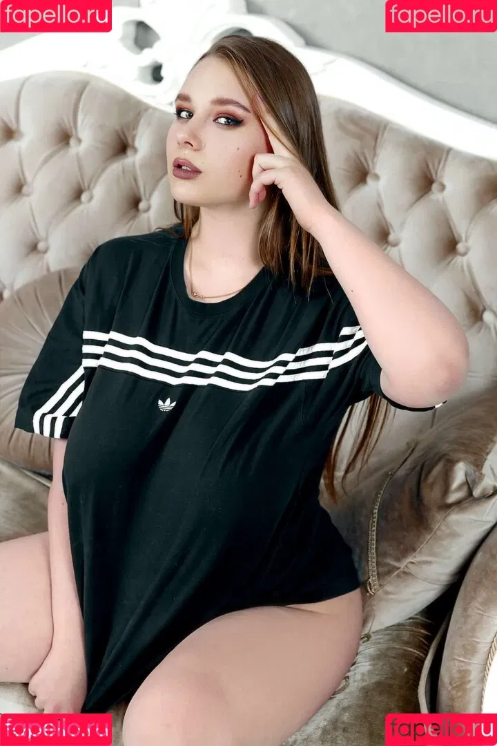 Lucy Laistner Onlyfans Photo Gallery 