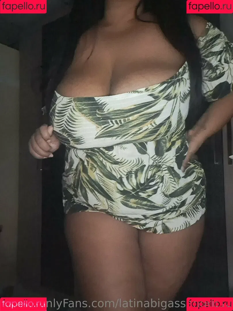 curvylatinakay Onlyfans Photo Gallery 