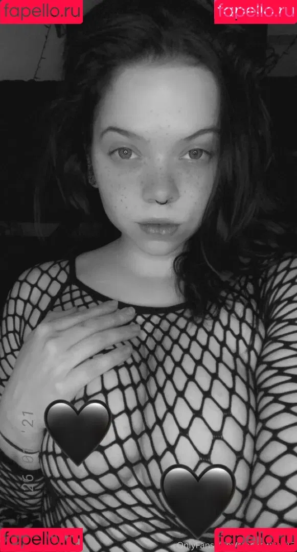 smokewitch13 Onlyfans Photo Gallery 