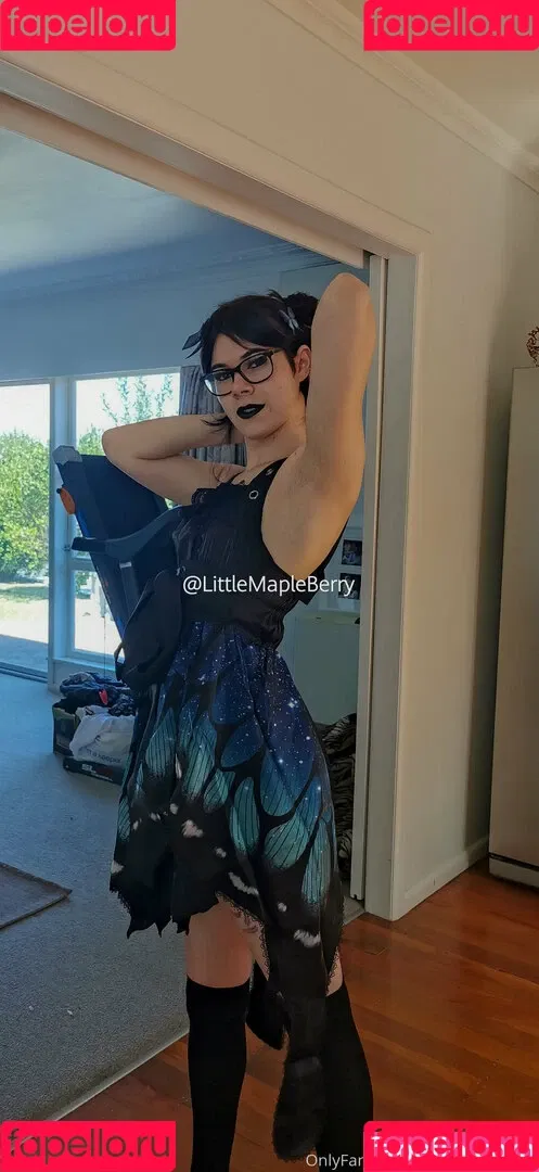 LittleMapleBerry Onlyfans Photo Gallery 