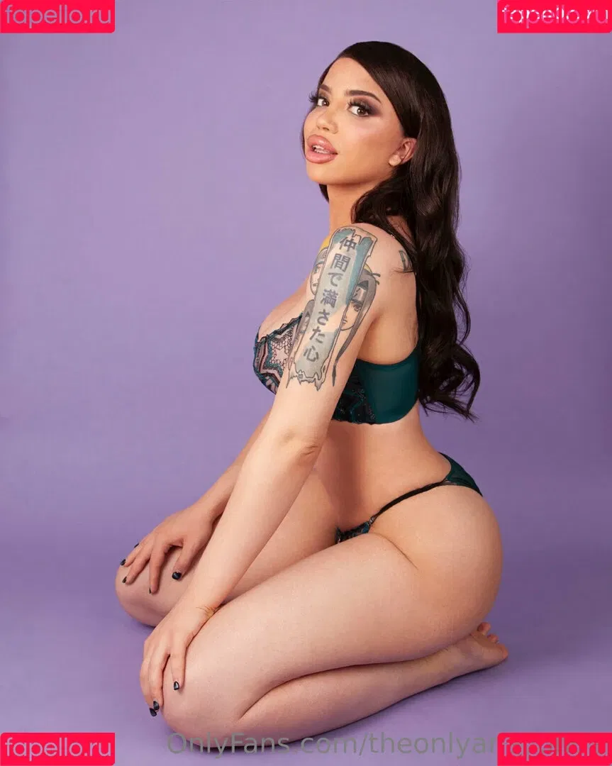 theonlyanaconda Onlyfans Photo Gallery 