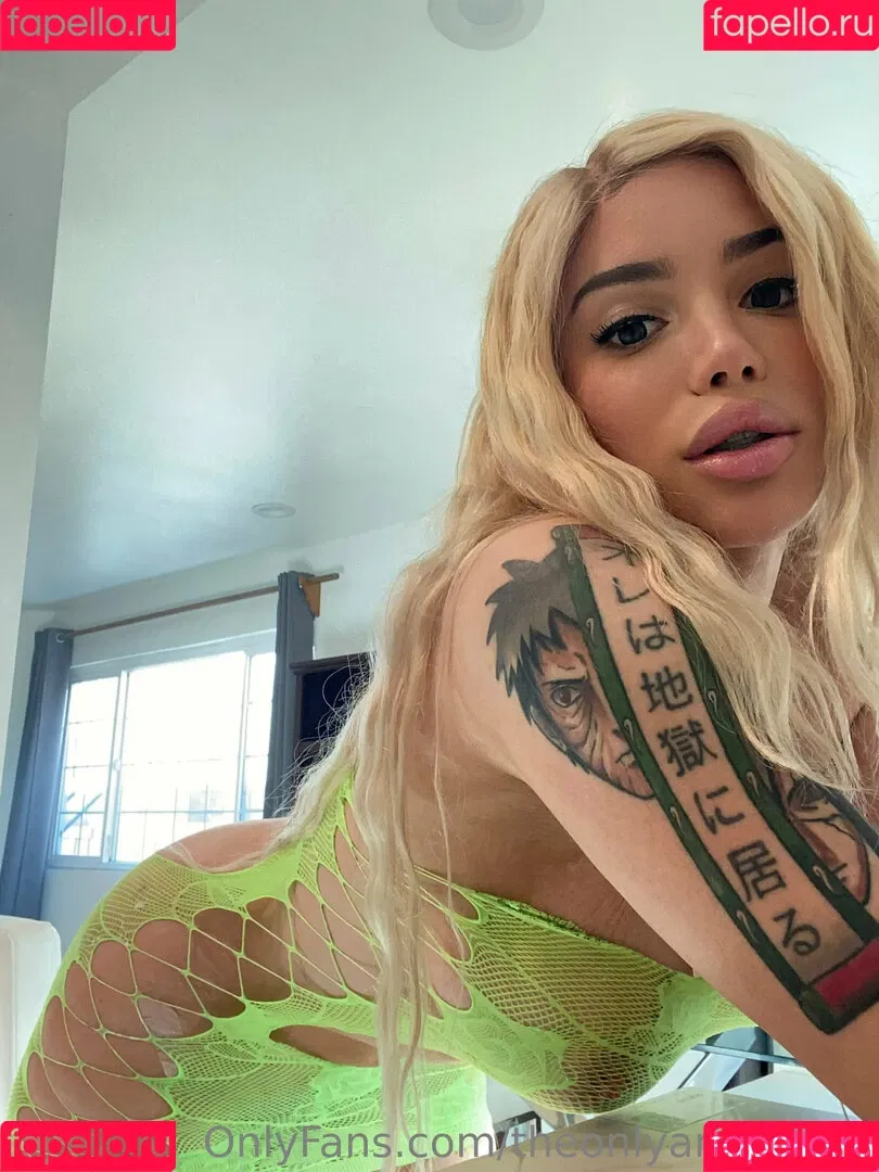 theonlyanaconda Onlyfans Photo Gallery 