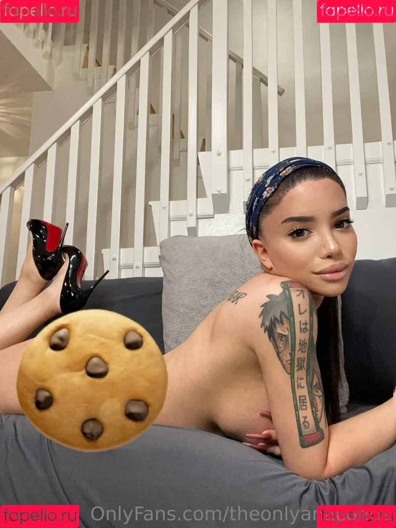 theonlyanaconda Onlyfans Photo Gallery 
