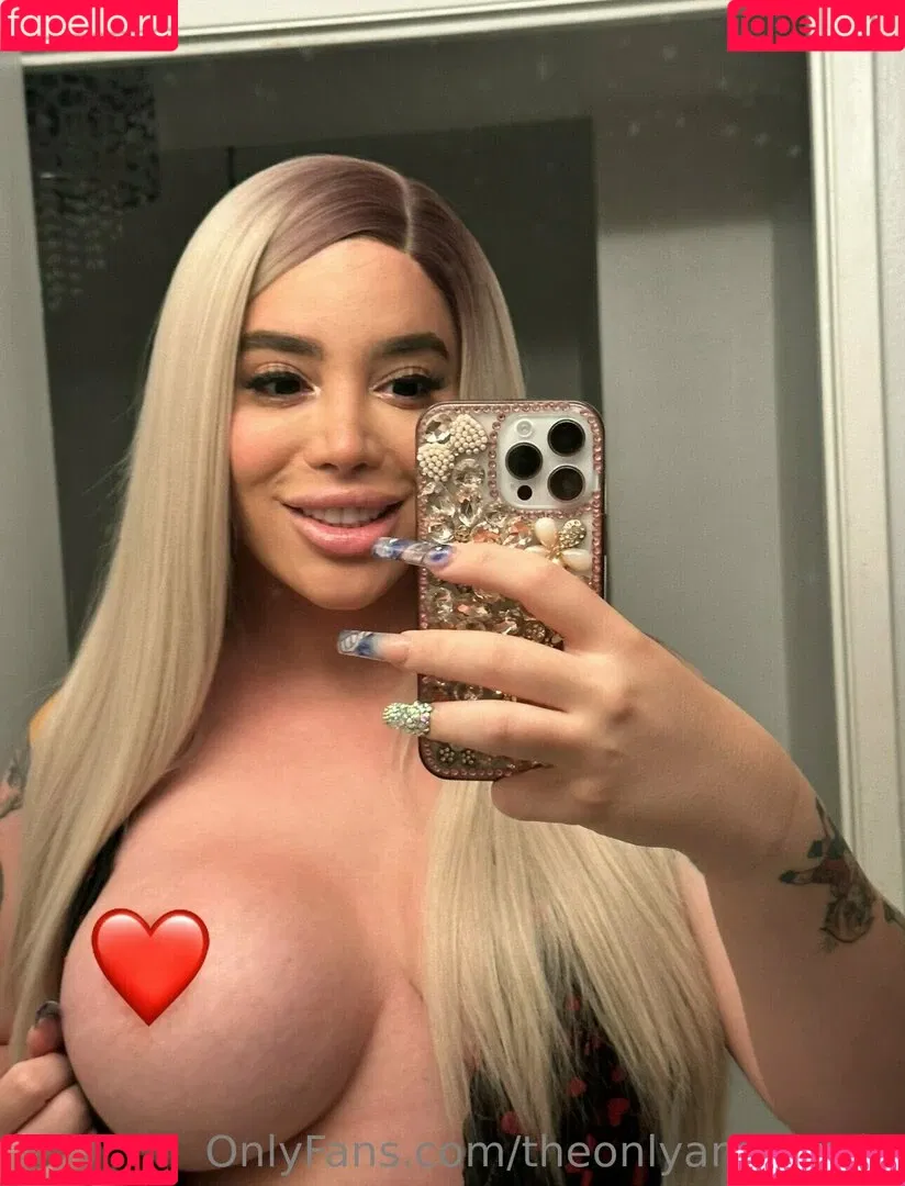theonlyanaconda Onlyfans Photo Gallery 
