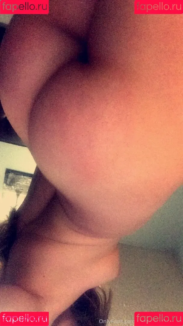 Elenakoshkaxoxo Onlyfans Photo Gallery 