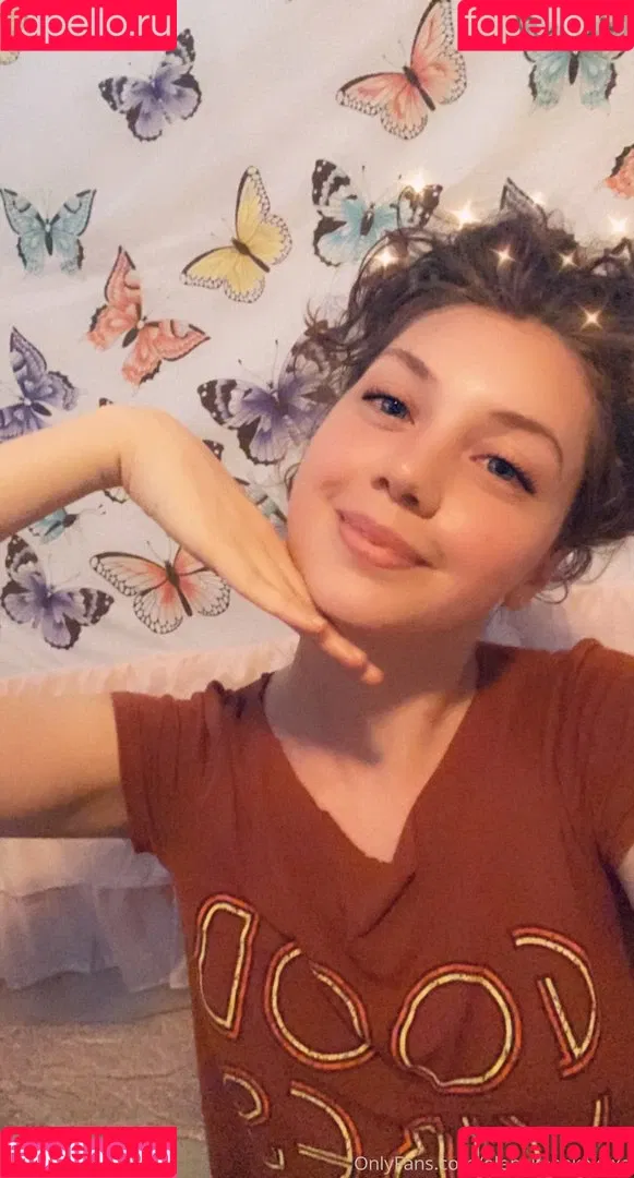 Elenakoshkaxoxo Onlyfans Photo Gallery 