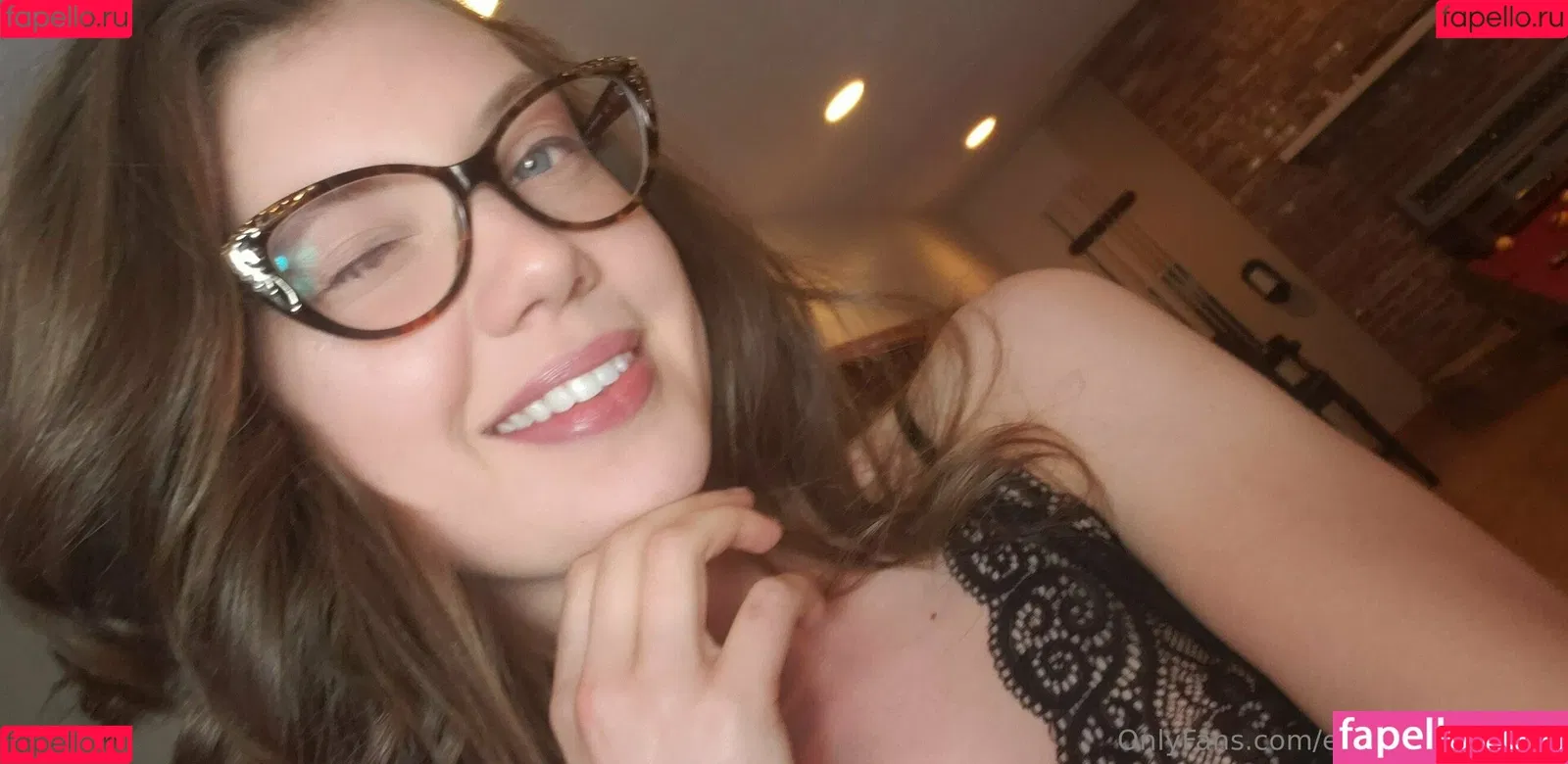Elenakoshkaxoxo Onlyfans Photo Gallery 