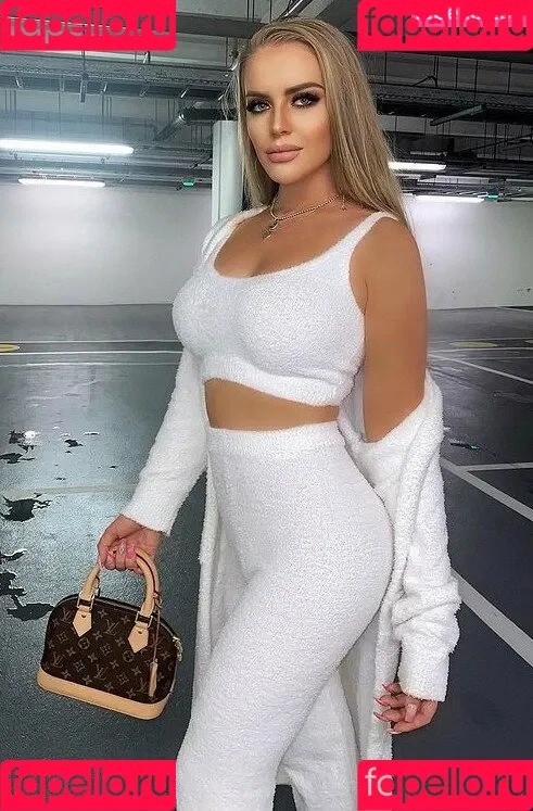 Mega Clarke Onlyfans Photo Gallery 