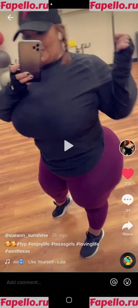 SueAnn Onlyfans Photo Gallery 