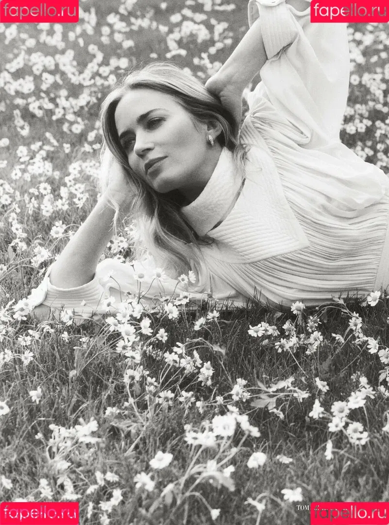 Emily Blunt Onlyfans Photo Gallery 