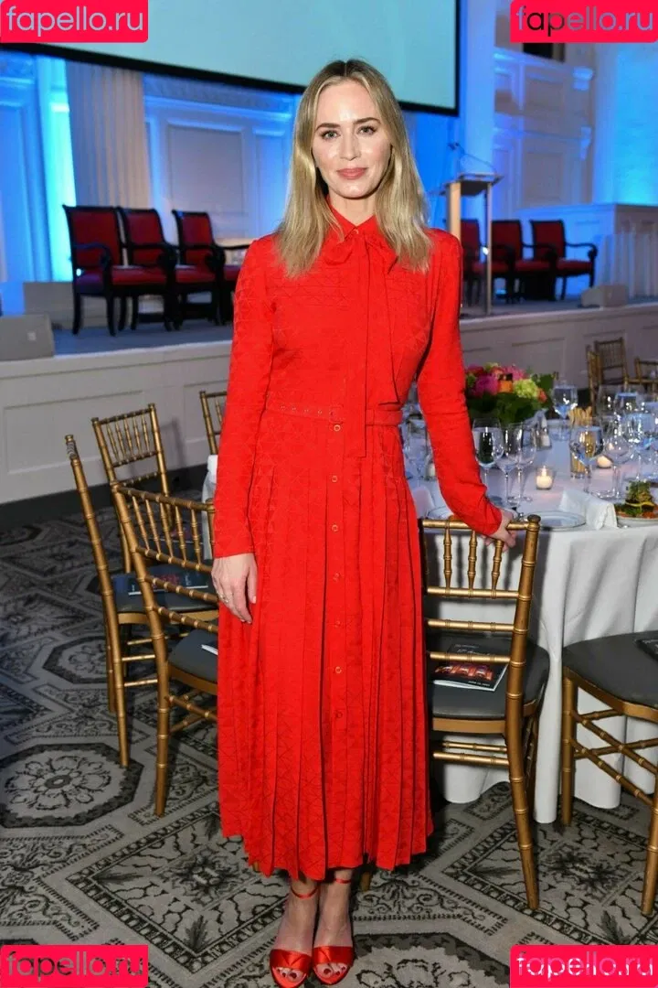 Emily Blunt Onlyfans Photo Gallery 