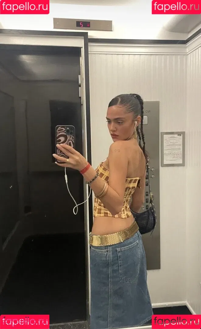Luna Blaise Onlyfans Photo Gallery 