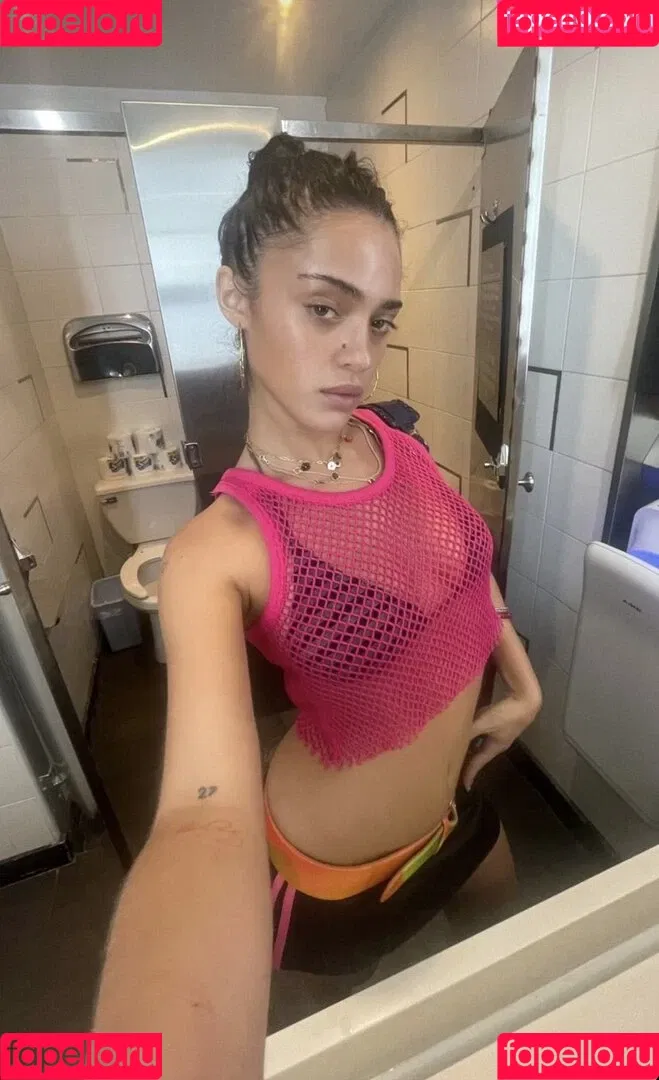 Luna Blaise Onlyfans Photo Gallery 
