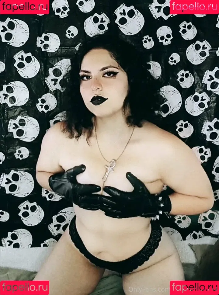 crimson_ghoul Onlyfans Photo Gallery 