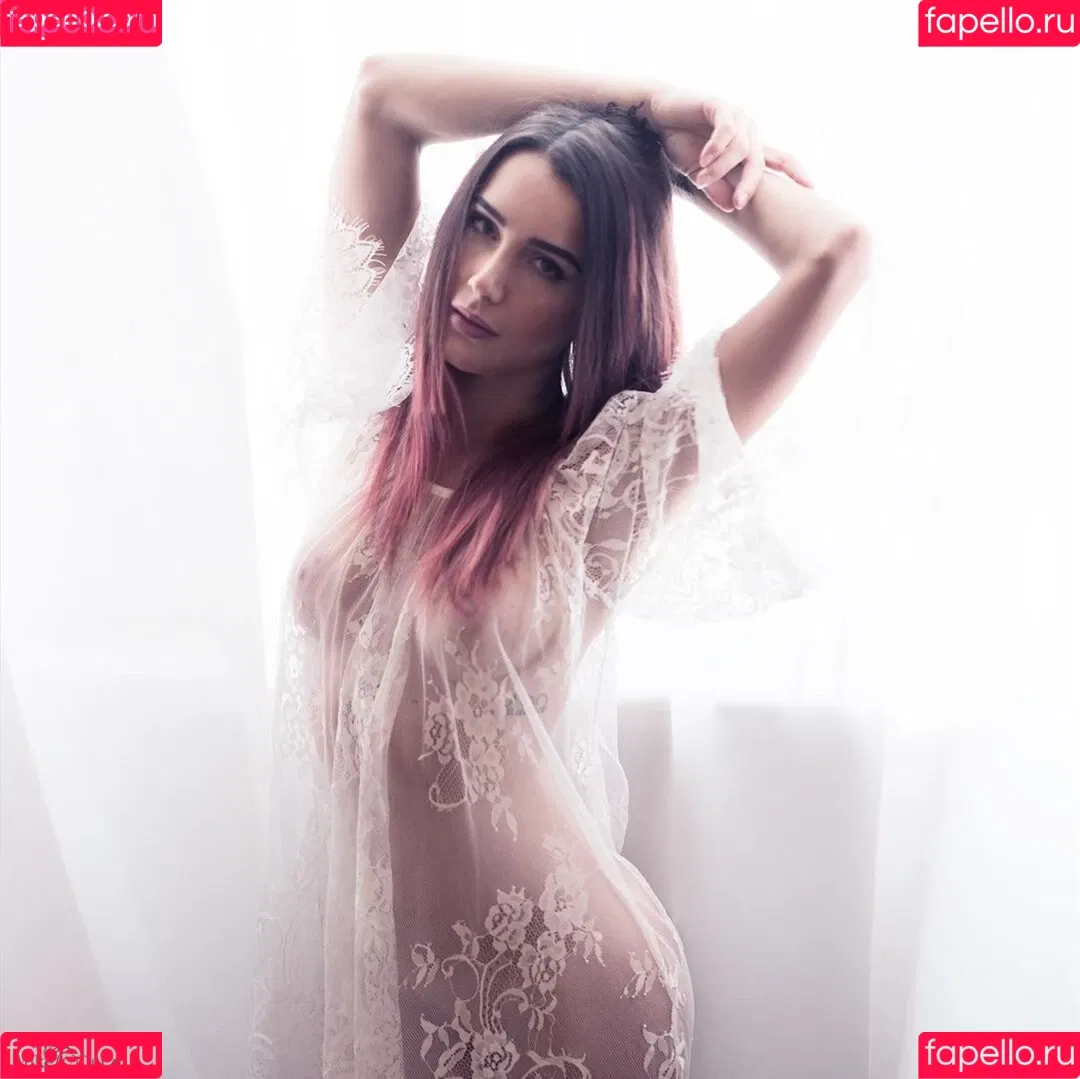 Sadie Gray Onlyfans Photo Gallery 