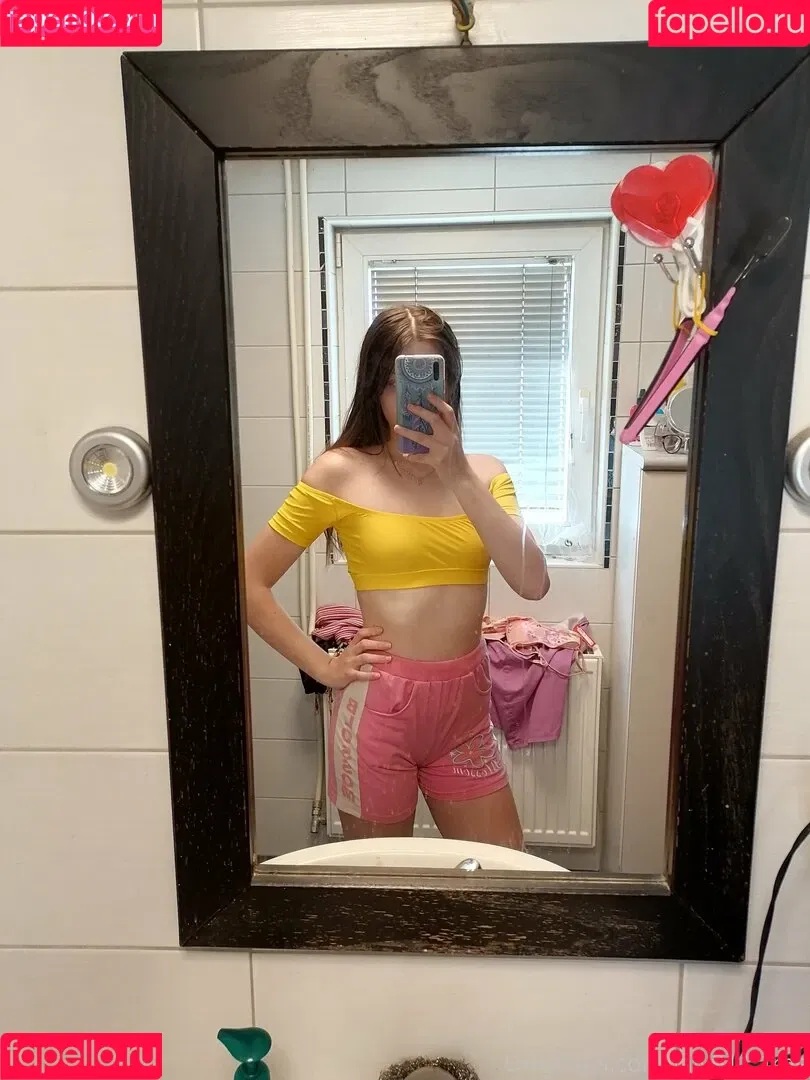 laly911_free Onlyfans Photo Gallery 