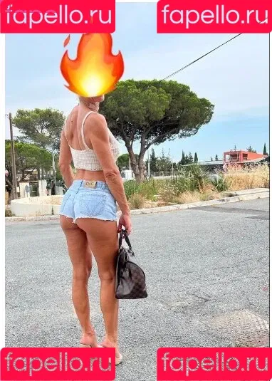 Hotwives XXX Onlyfans Photo Gallery 