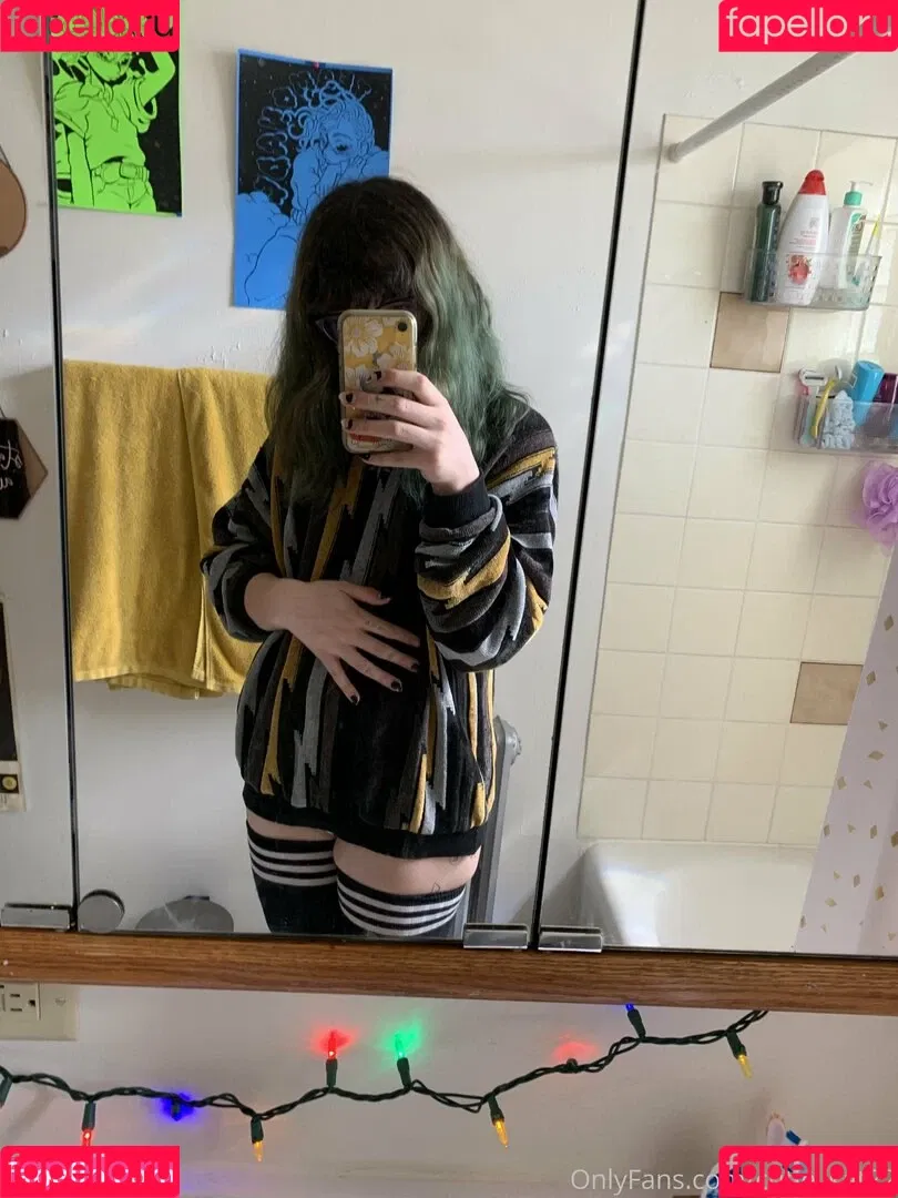 cutiekatw Onlyfans Photo Gallery 