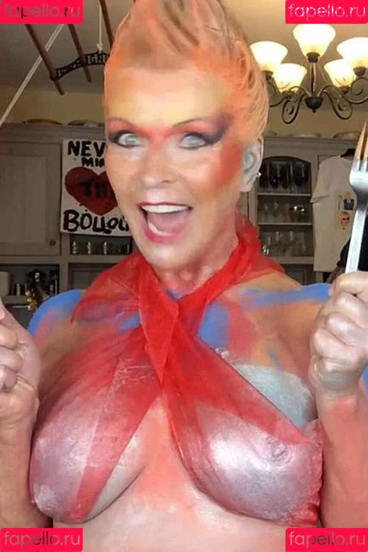 Toyah Onlyfans Photo Gallery 