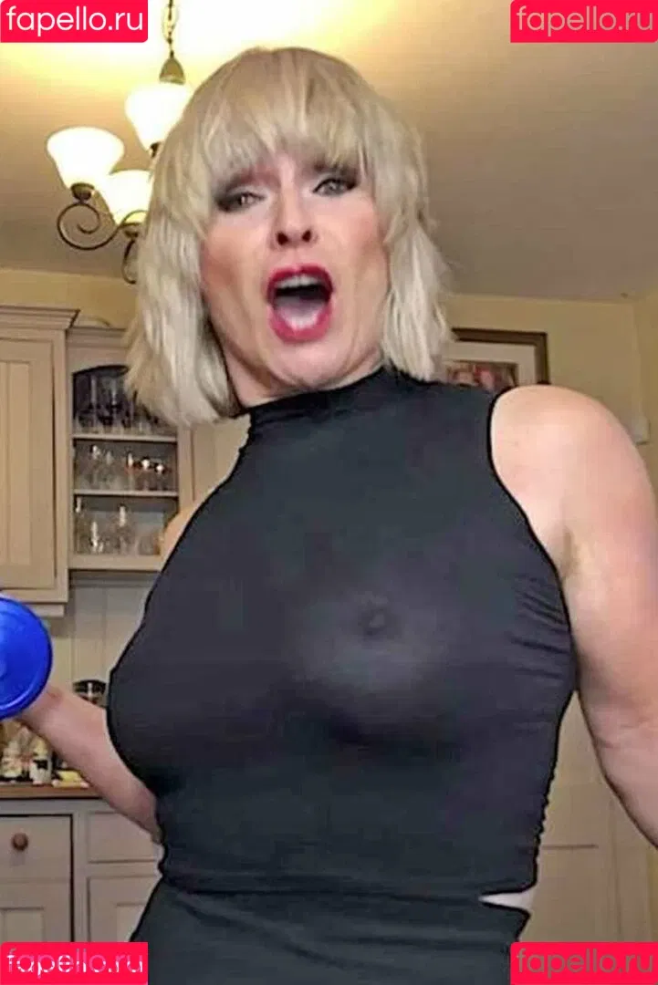 Toyah Onlyfans Photo Gallery 