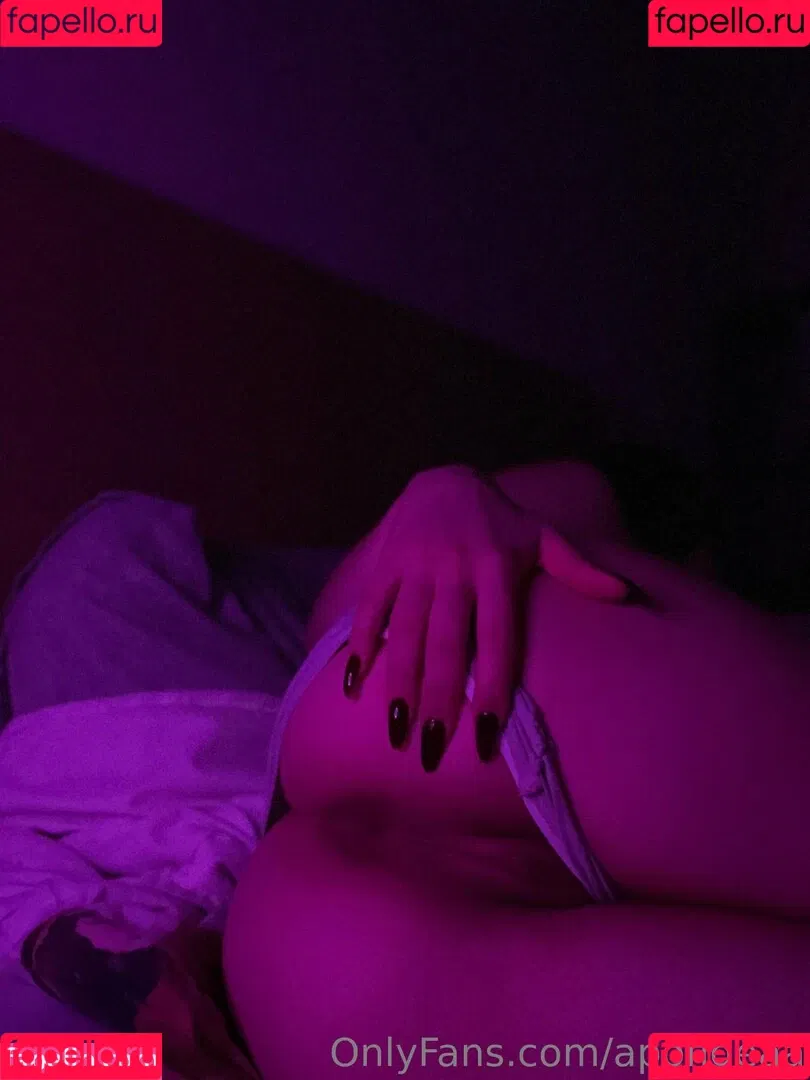 Apofigeaa Onlyfans Photo Gallery 