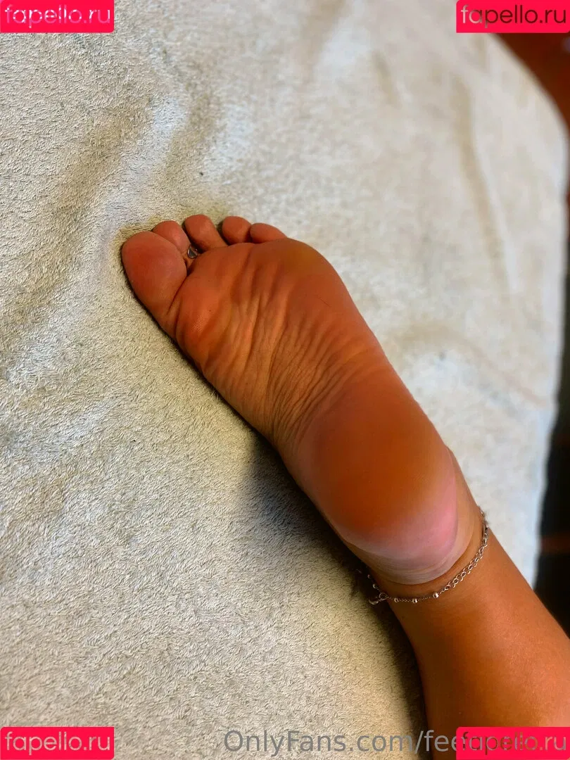 feetloretta Onlyfans Photo Gallery 