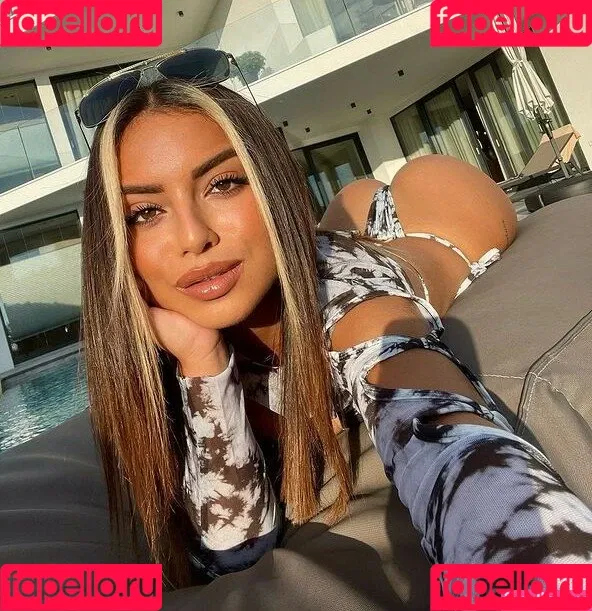 Jaele Corsi Onlyfans Photo Gallery 