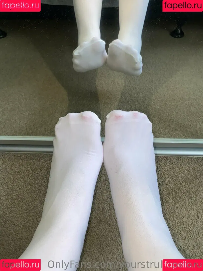 yourstrulymsfeet Onlyfans Photo Gallery 