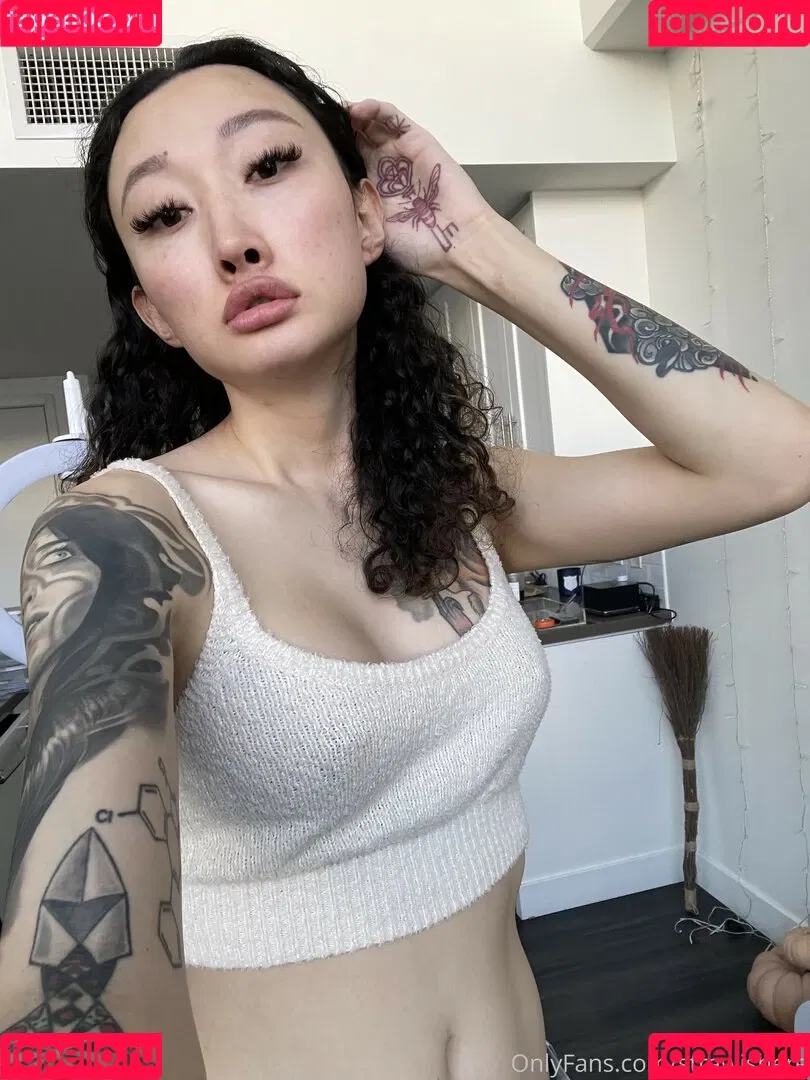 Billie Beaumont Strawisdead Onlyfans Photo Gallery 