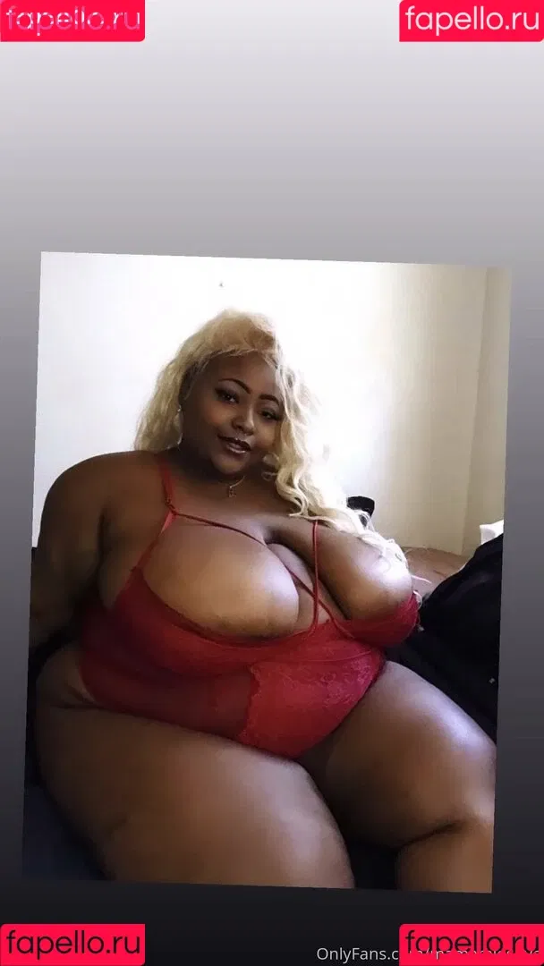 mamamioshye Onlyfans Photo Gallery 