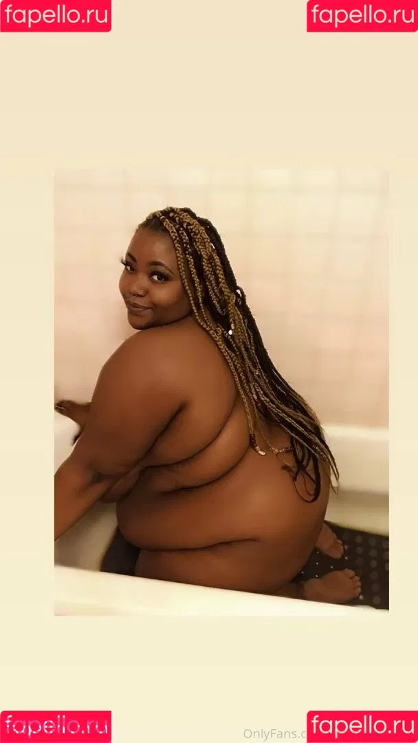 mamamioshye Onlyfans Photo Gallery 