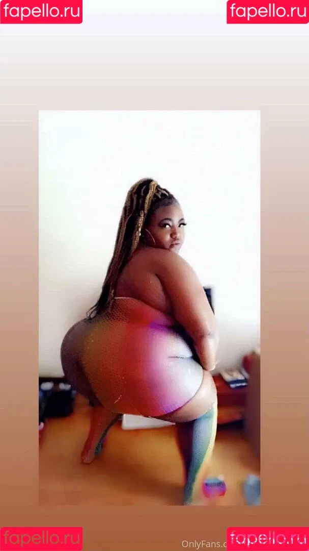 mamamioshye Onlyfans Photo Gallery 