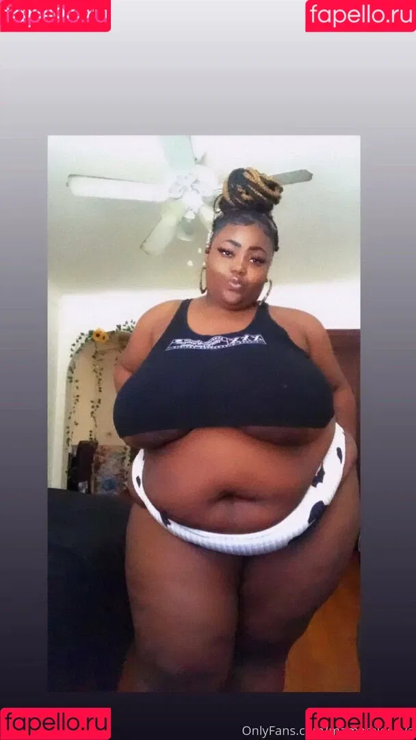 mamamioshye Onlyfans Photo Gallery 