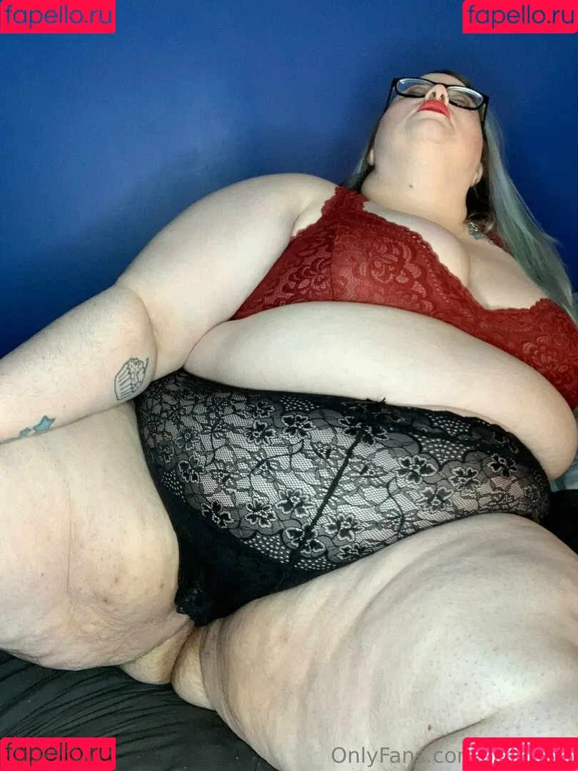 adenahx Onlyfans Photo Gallery 