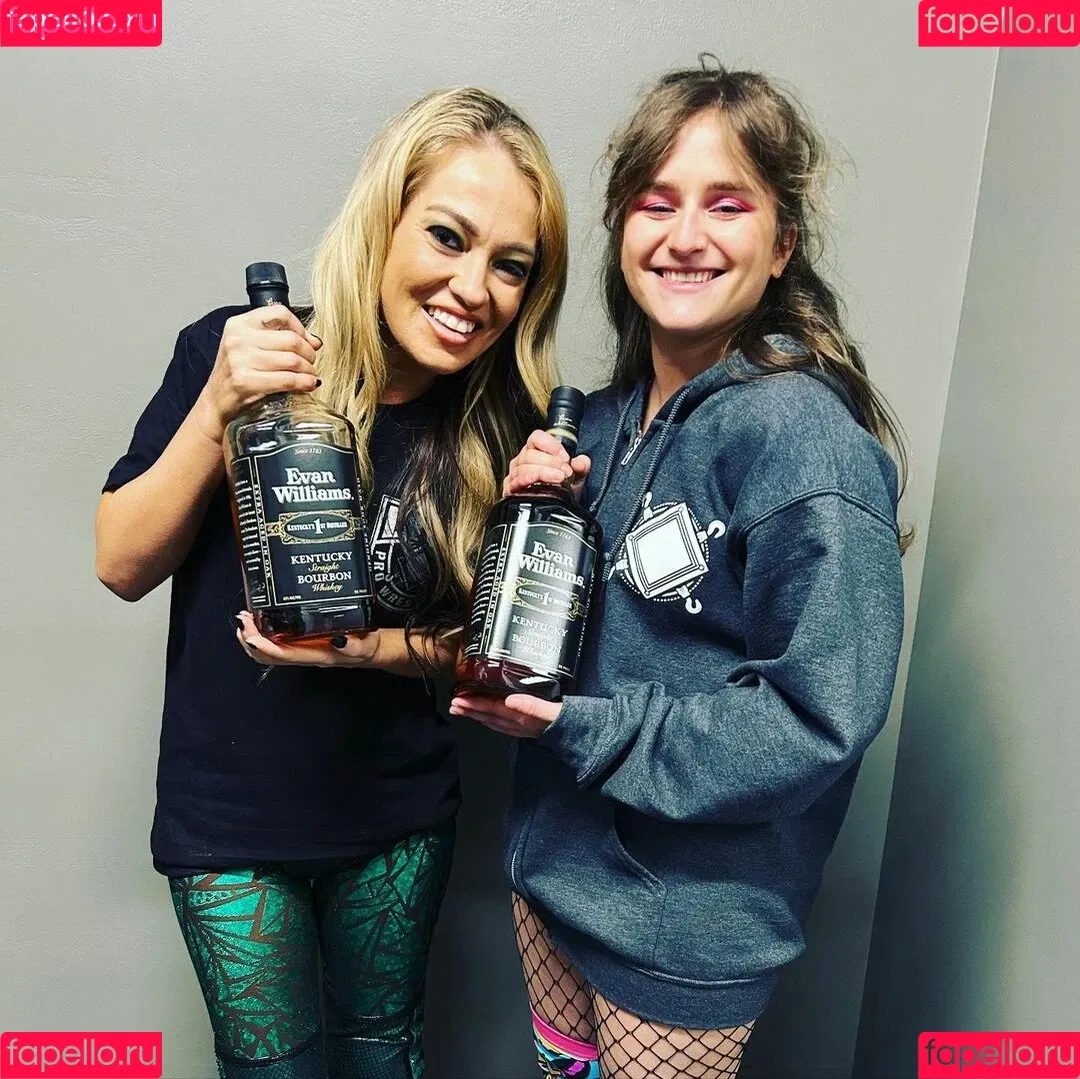 Alisha Edwards Onlyfans Photo Gallery 