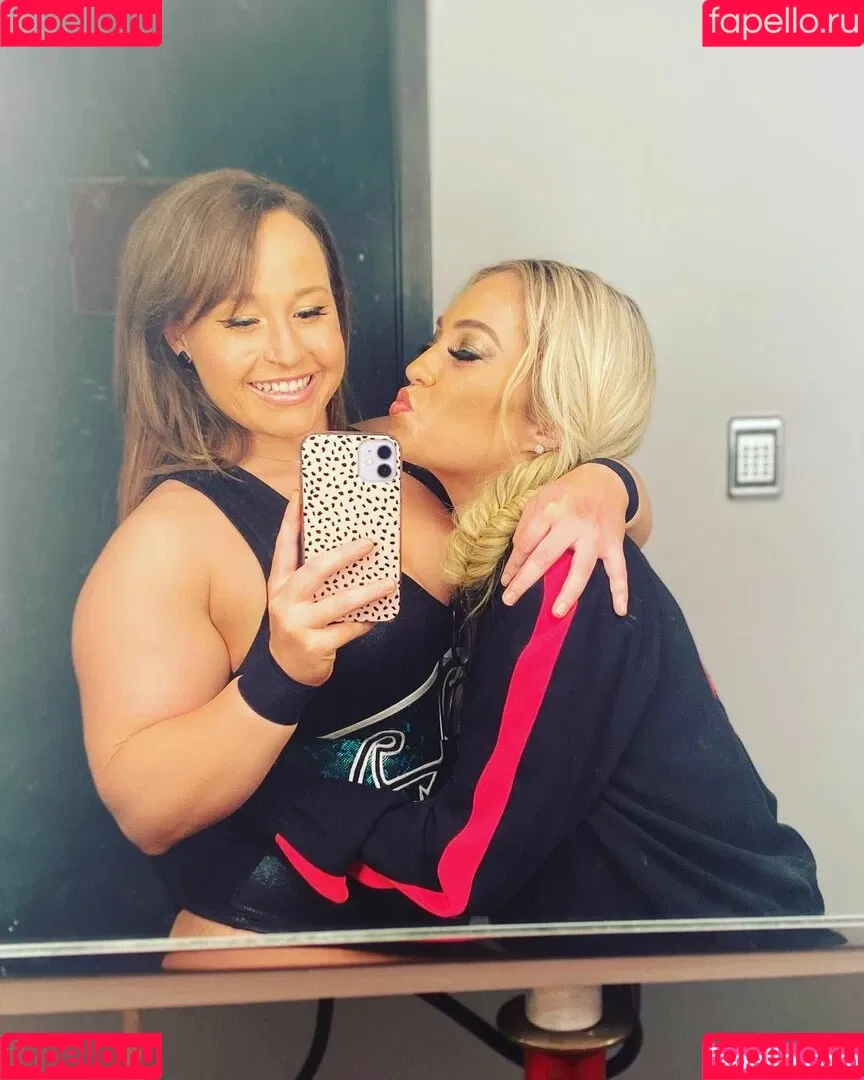 Alisha Edwards Onlyfans Photo Gallery 