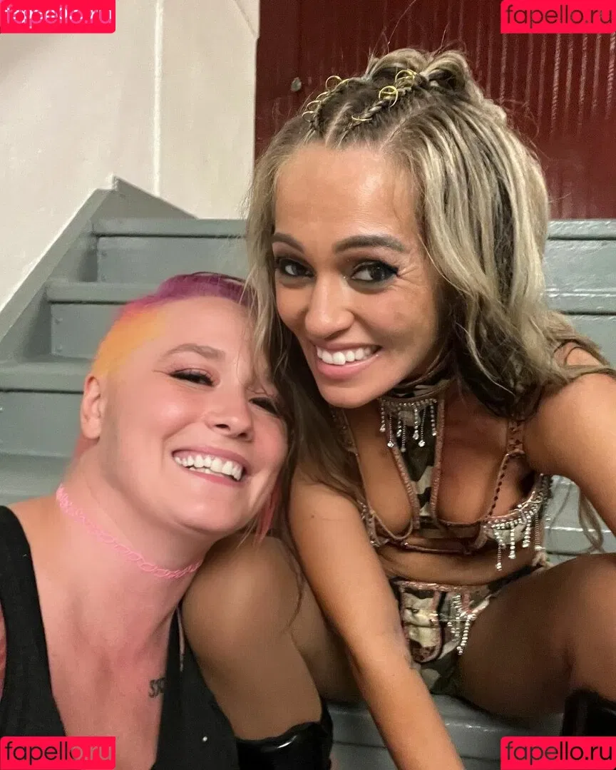 Alisha Edwards Onlyfans Photo Gallery 