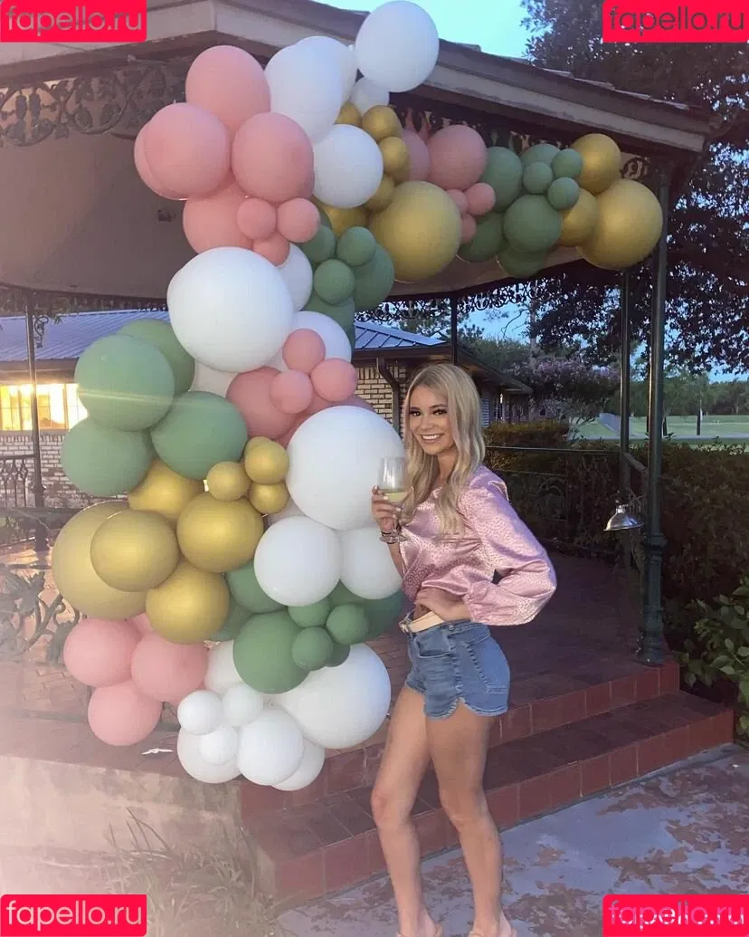 Avery Trail Onlyfans Photo Gallery 
