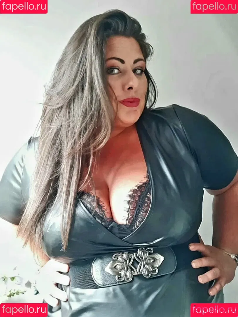 Annie Onlyfans Photo Gallery 
