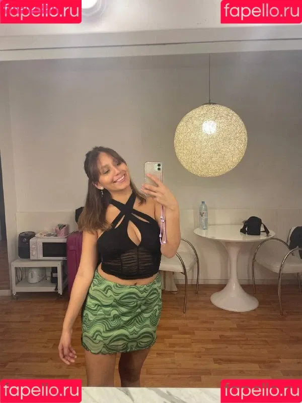 estela Onlyfans Photo Gallery 