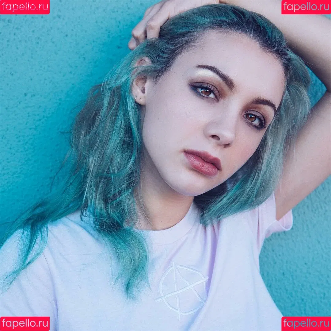 Hannah Marks Onlyfans Photo Gallery 