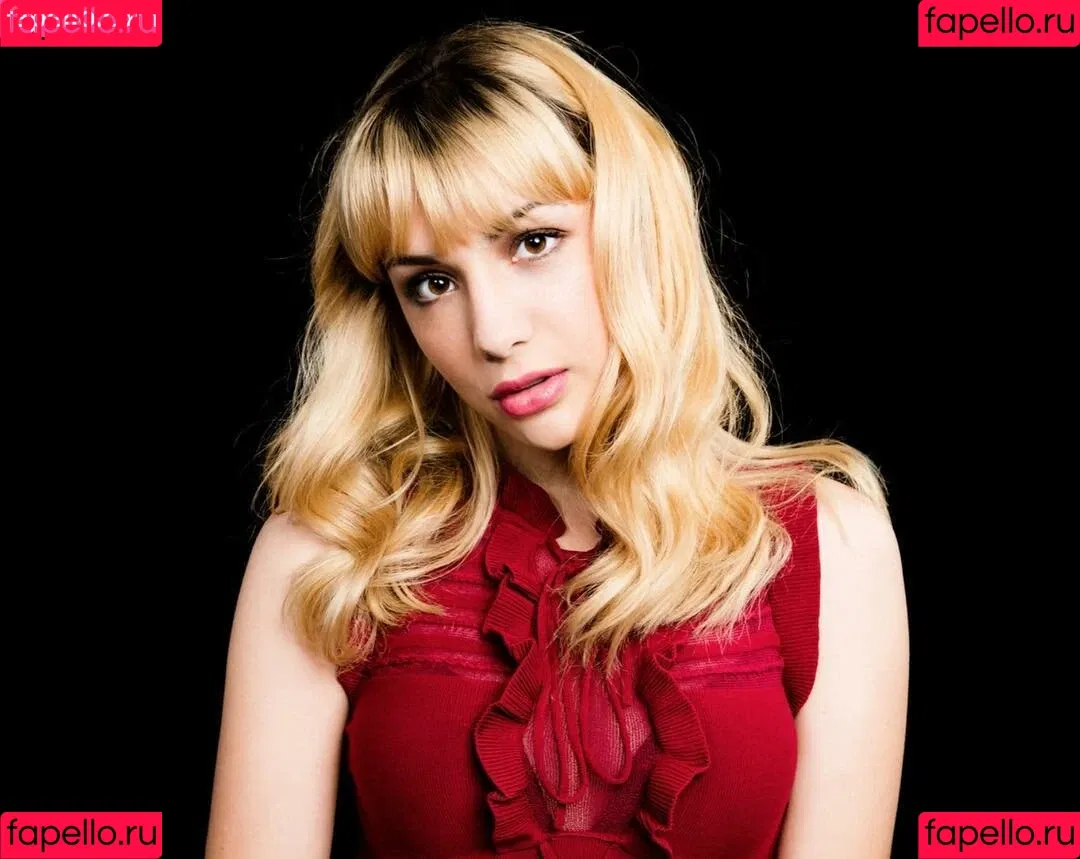 Hannah Marks Onlyfans Photo Gallery 