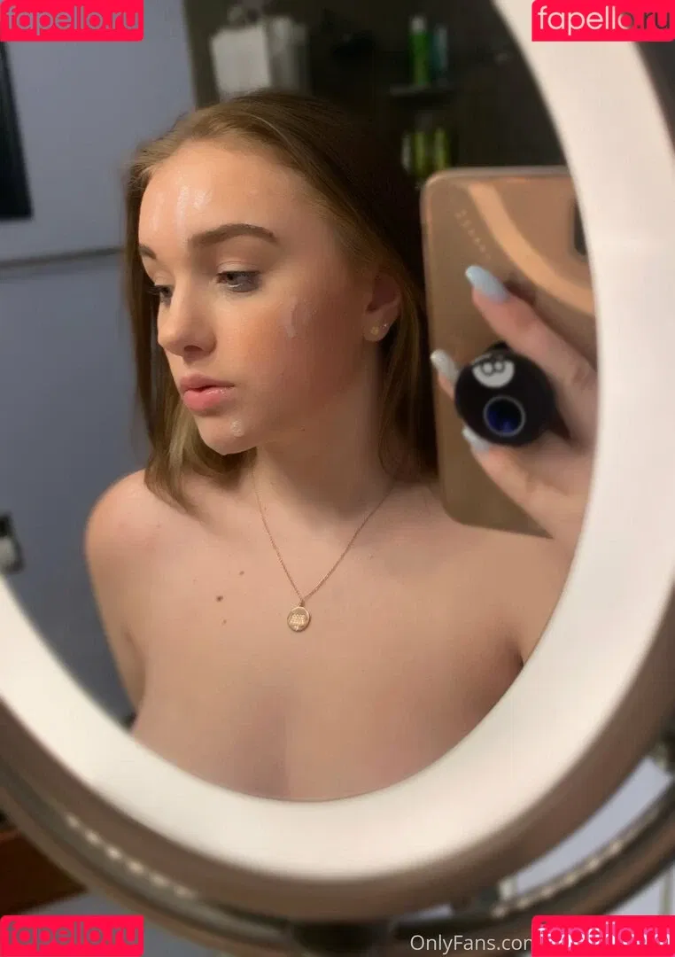 rosikarterkiss Onlyfans Photo Gallery 