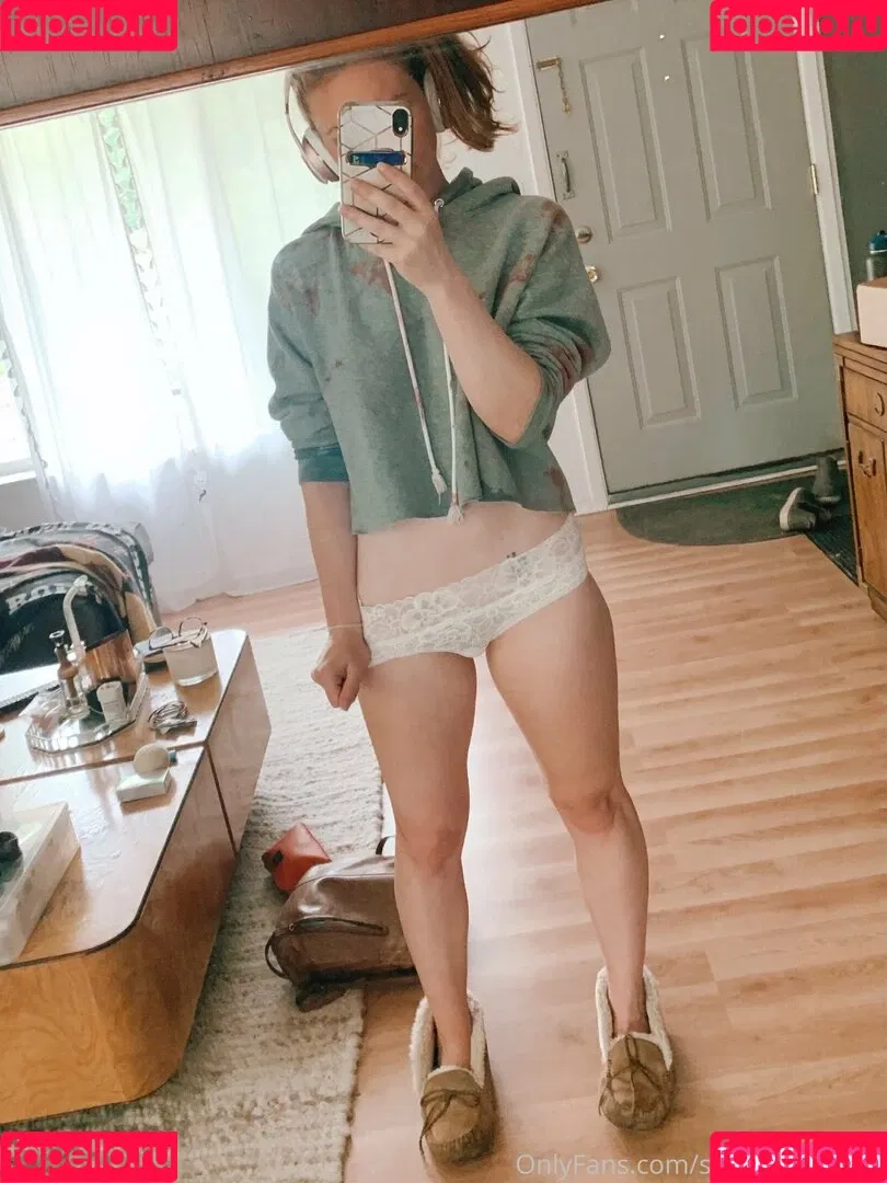 submissive-gigi Onlyfans Photo Gallery 